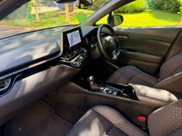 USED 2022 22 TOYOTA C-HR 1.8 VVT-h GPF Design SUV 5dr Petrol Hybrid CVT Euro 6 (s/s) (122 ps) 2 Keys, Auto, ULEZ Free
