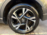 USED 2022 22 TOYOTA C-HR 1.8 VVT-h GPF Design SUV 5dr Petrol Hybrid CVT Euro 6 (s/s) (122 ps) 2 Keys, Auto, ULEZ Free