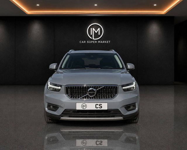 View our Volvo Xc40 1.5 T3 Momentum Pro SUV 5dr Petrol Auto Euro 6 (s/s) (163 ps)
