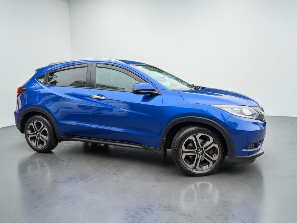 Blue 2016 Honda HR-V Hatchback Front-wheel drive Manual