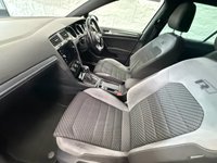 USED 2019 19 VOLKSWAGEN GOLF 2.0 TDI R-Line Hatchback 5dr Diesel DSG Euro 6 (s/s) (150 ps) 