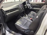 USED 2017 67 MITSUBISHI OUTLANDER 2.0h 12kWh 4h SUV 5dr Petrol Plug-in Hybrid CVT 4WD Euro 6 (s/s) (200 ps) ***FULL SERVICE HISTORY, 2 KEYS***