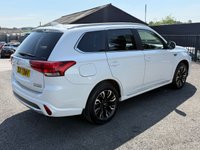 USED 2017 67 MITSUBISHI OUTLANDER 2.0h 12kWh 4h SUV 5dr Petrol Plug-in Hybrid CVT 4WD Euro 6 (s/s) (200 ps) ***FULL SERVICE HISTORY, 2 KEYS***