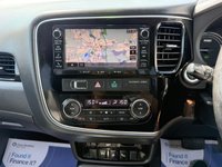 USED 2017 67 MITSUBISHI OUTLANDER 2.0h 12kWh 4h SUV 5dr Petrol Plug-in Hybrid CVT 4WD Euro 6 (s/s) (200 ps) ***FULL SERVICE HISTORY, 2 KEYS***