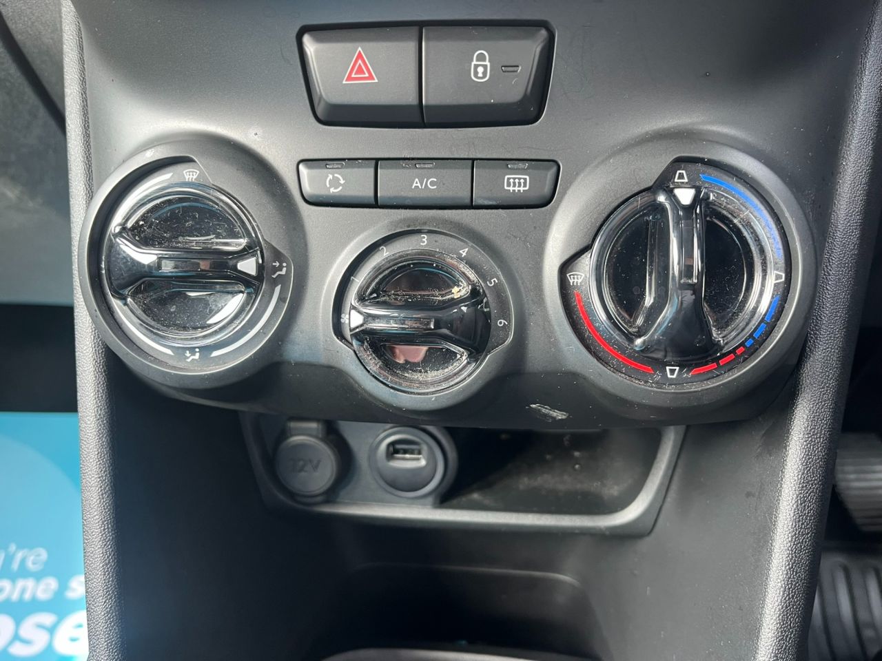 PEUGEOT 208 1.2 PURETECH SIGNATURE HATCHBACK 5DR PETROL MANUAL EURO 6 S S 82...