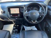USED 2020 70 MITSUBISHI OUTLANDER 2.0 MIVEC Exceed CVT 4WD Euro 6 (s/s) 5dr Nav+Leather+360Cam+Auto+7seats