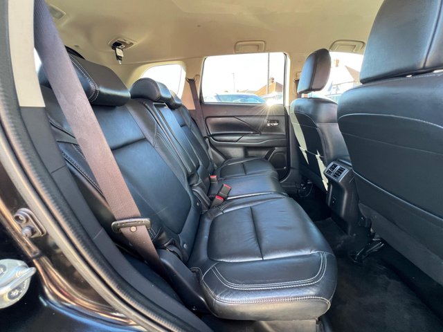 View our MITSUBISHI OUTLANDER