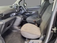 USED 2024 74 VAUXHALL Combo Life Electric 52kWh Design XL MPV 5dr Electric Auto (7.4kW Charger) (136 ps) 