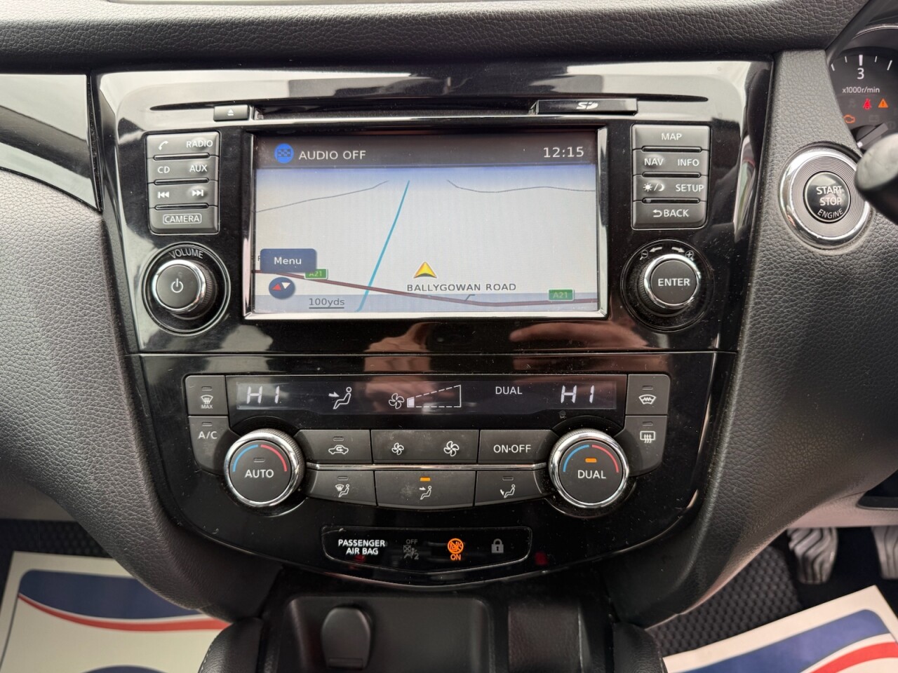 2015 NISSAN QASHQAI 1.5 dCi Tekna SUV 5dr Diesel Manual 2WD Euro 6 (s/s) (110 ps) - vehicle photo 15 for sale on PureCar