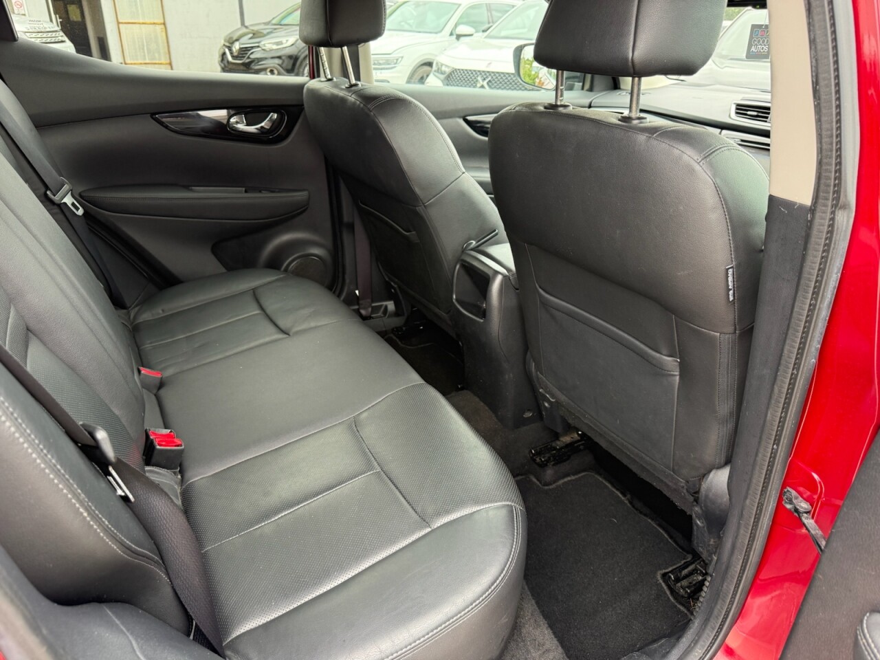 2015 NISSAN QASHQAI 1.5 dCi Tekna SUV 5dr Diesel Manual 2WD Euro 6 (s/s) (110 ps) - vehicle photo 17 for sale on PureCar