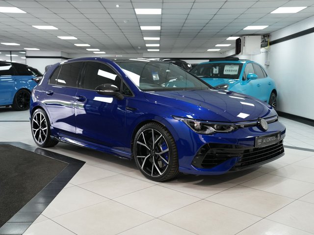 View our VOLKSWAGEN GOLF