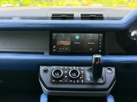 USED 2021 21 LAND ROVER DEFENDER 2.0 P300 SE SUV 3dr Petrol Auto 4WD Euro 6 (s/s) (300 ps) 