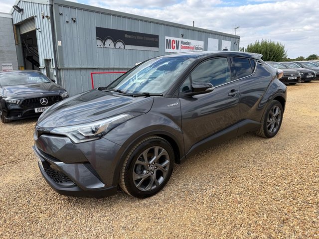 View our Toyota C-HR 1.8 VVT-h Dynamic SUV 5dr Petrol Hybrid CVT Euro 6 (s/s) (122 ps)