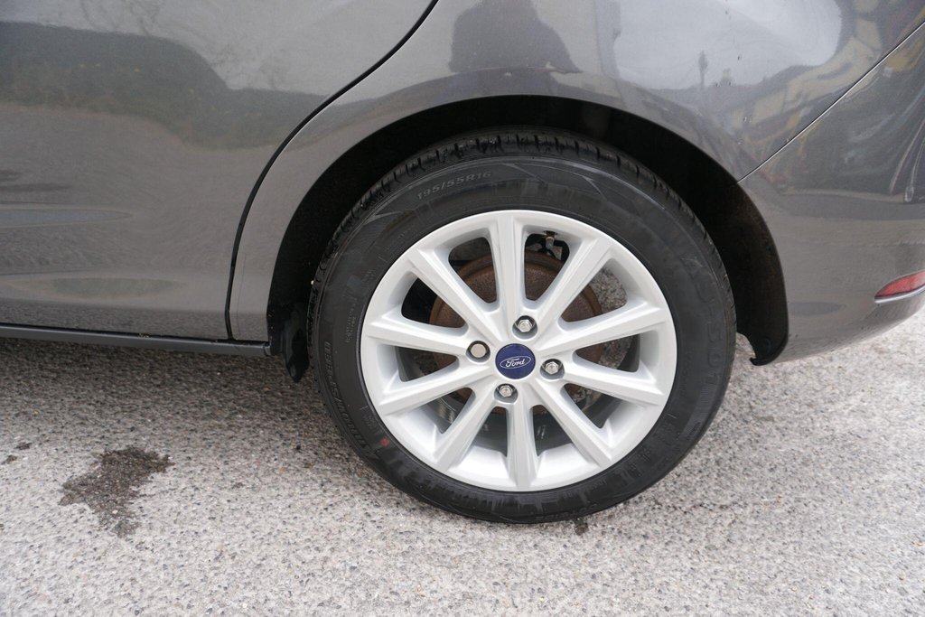 USED 2015 65 FORD B-MAX 1.0T EcoBoost Titanium Euro 5 (s/s) 5dr AUTOMATIC Â£35 ROAD TAX