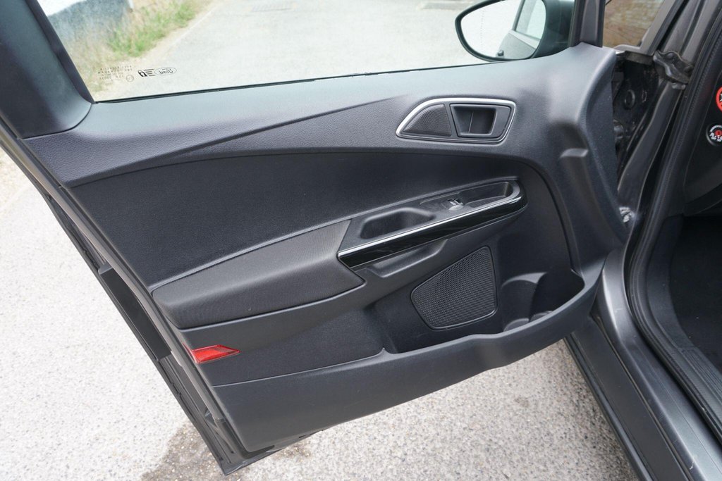 USED 2015 65 FORD B-MAX 1.0T EcoBoost Titanium Euro 5 (s/s) 5dr AUTOMATIC Â£35 ROAD TAX