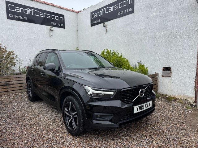 View our VOLVO XC40