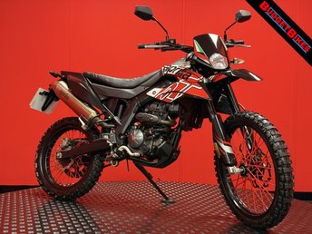 2022 APRILIA RX 125 TRADE BIKES AT TRADE PRICES £2990.00