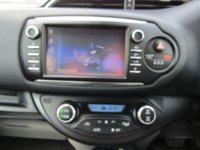 USED 2020 20 TOYOTA YARIS 1.5 VVT-h Y20 Bi-tone Hatchback 5dr Petrol Hybrid E-CVT Automatic Euro 6 (s/s) (100 ps) LOW MILEAGE SELF CHARGING HYBRID,,,GREAT ECONOMY,,,SPEC INCLUDES SAT NAV,,,REVERSING CAMERA,,,CRUISE CONTROL AND MUCH MORE,,,SERVICE HISTORY,,,PARTS AND LABOUR WARRANTY INCLUDED,,,,NEW M.O.T AND SERVICE BEFORE COLLECTION.