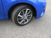 USED 2020 20 TOYOTA YARIS 1.5 VVT-h Y20 Bi-tone Hatchback 5dr Petrol Hybrid E-CVT Automatic Euro 6 (s/s) (100 ps) LOW MILEAGE SELF CHARGING HYBRID,,,GREAT ECONOMY,,,SPEC INCLUDES SAT NAV,,,REVERSING CAMERA,,,CRUISE CONTROL AND MUCH MORE,,,SERVICE HISTORY,,,PARTS AND LABOUR WARRANTY INCLUDED,,,,NEW M.O.T AND SERVICE BEFORE COLLECTION.