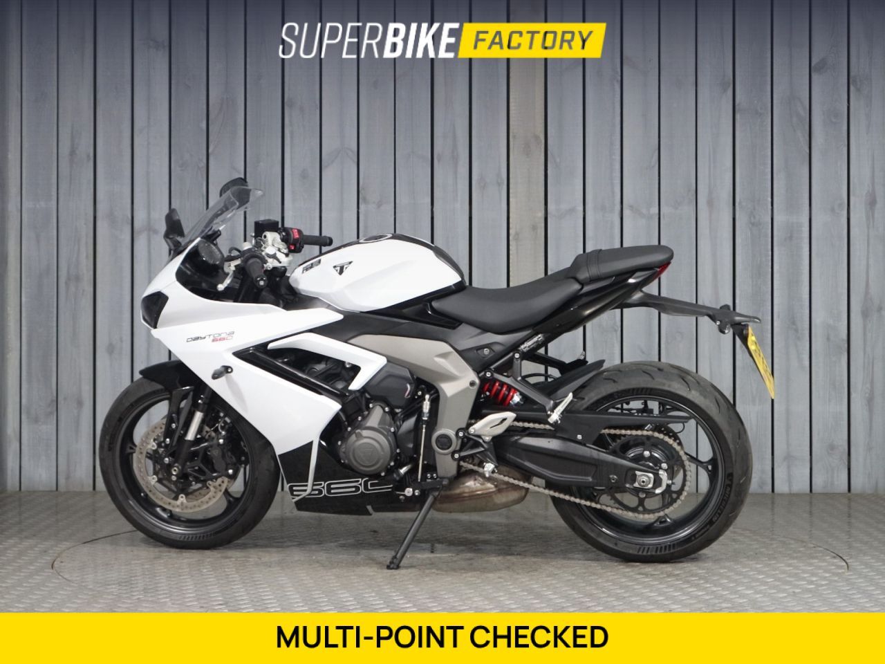 TRIUMPH DAYTONA 660