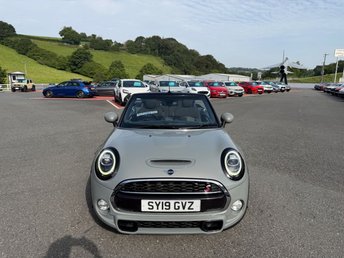 View our MINI CONVERTIBLE