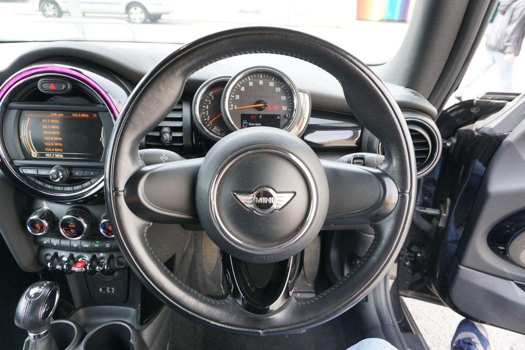 USED 2017 67 MINI CONVERTIBLE 1.5 Cooper Auto Euro 6 (s/s) 2dr AUTOMATIC