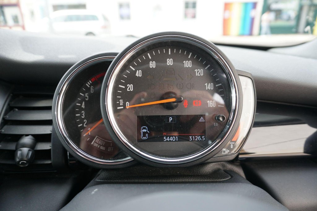 USED 2017 67 MINI CONVERTIBLE 1.5 Cooper Auto Euro 6 (s/s) 2dr AUTOMATIC