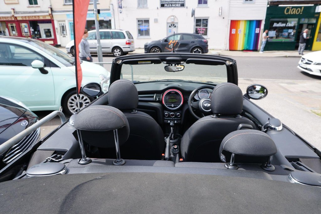 USED 2017 67 MINI CONVERTIBLE 1.5 Cooper Auto Euro 6 (s/s) 2dr AUTOMATIC