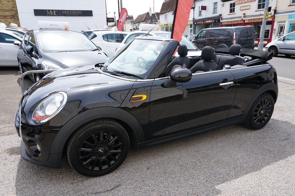 USED 2017 67 MINI CONVERTIBLE 1.5 Cooper Auto Euro 6 (s/s) 2dr AUTOMATIC