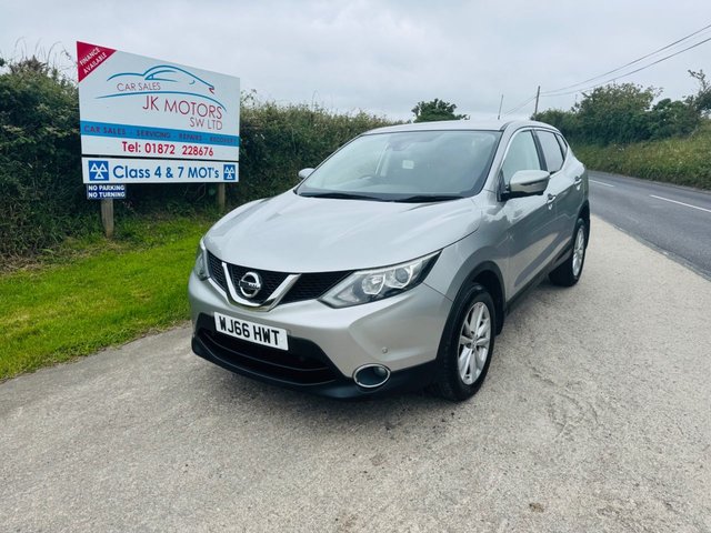 View our NISSAN QASHQAI