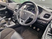 USED 2017 67 VOLVO V40 2.0 T3 R-Design Euro 6 (s/s) 5dr FDSHRvCamPanRoofHeatSeat