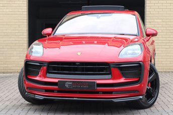 2023 PORSCHE MACAN