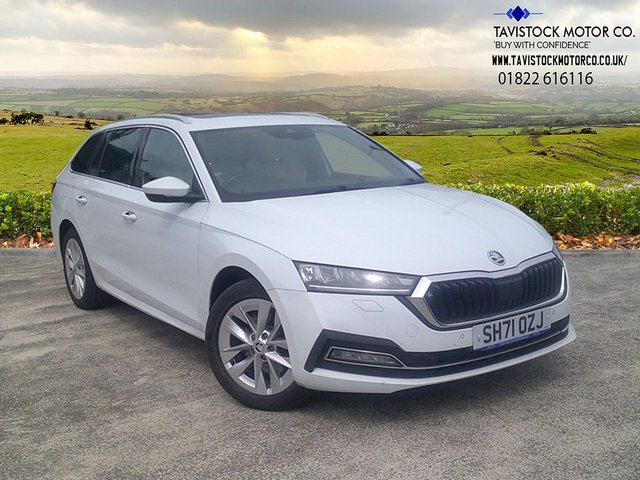 View our Skoda Octavia 1.4 TSI iV 13kWh SE L Estate 5dr Petrol Plug-in Hybrid DSG Euro 6 (s/s) (204 ps)