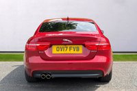 USED 2017 17 JAGUAR XE 2.0d R-Sport Saloon 4dr Diesel Auto Euro 6 (s/s) (180 ps) Red interior| Euro 6 | R-Sport