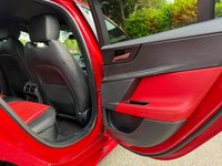 USED 2017 17 JAGUAR XE 2.0d R-Sport Saloon 4dr Diesel Auto Euro 6 (s/s) (180 ps) Red interior| Euro 6 | R-Sport
