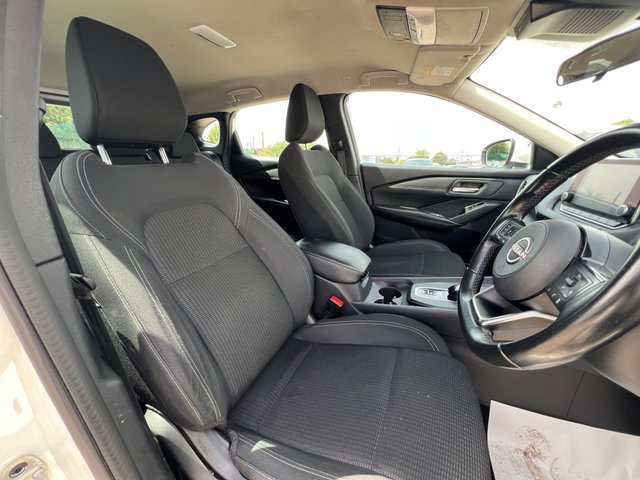 View our NISSAN QASHQAI