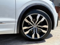 USED 2016 66 VOLKSWAGEN TIGUAN 2.0 TDI BlueMotion Tech R-Line SUV 5dr Diesel Manual 4Motion Euro 6 (s/s) (150 ps) New Haldex Service Included