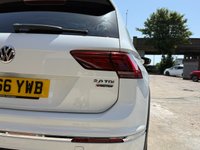 USED 2016 66 VOLKSWAGEN TIGUAN 2.0 TDI BlueMotion Tech R-Line SUV 5dr Diesel Manual 4Motion Euro 6 (s/s) (150 ps) New Haldex Service Included