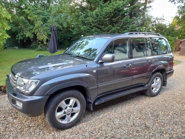 View our TOYOTA LAND CRUISER AMAZON