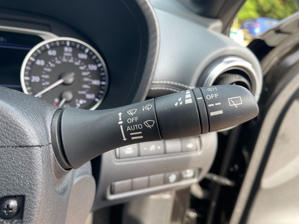 USED 2022 22 NISSAN JUKE 1.0 DIG-T N-Connecta SUV 5dr Petrol Manual Euro 6 (s/s) (114 ps) 