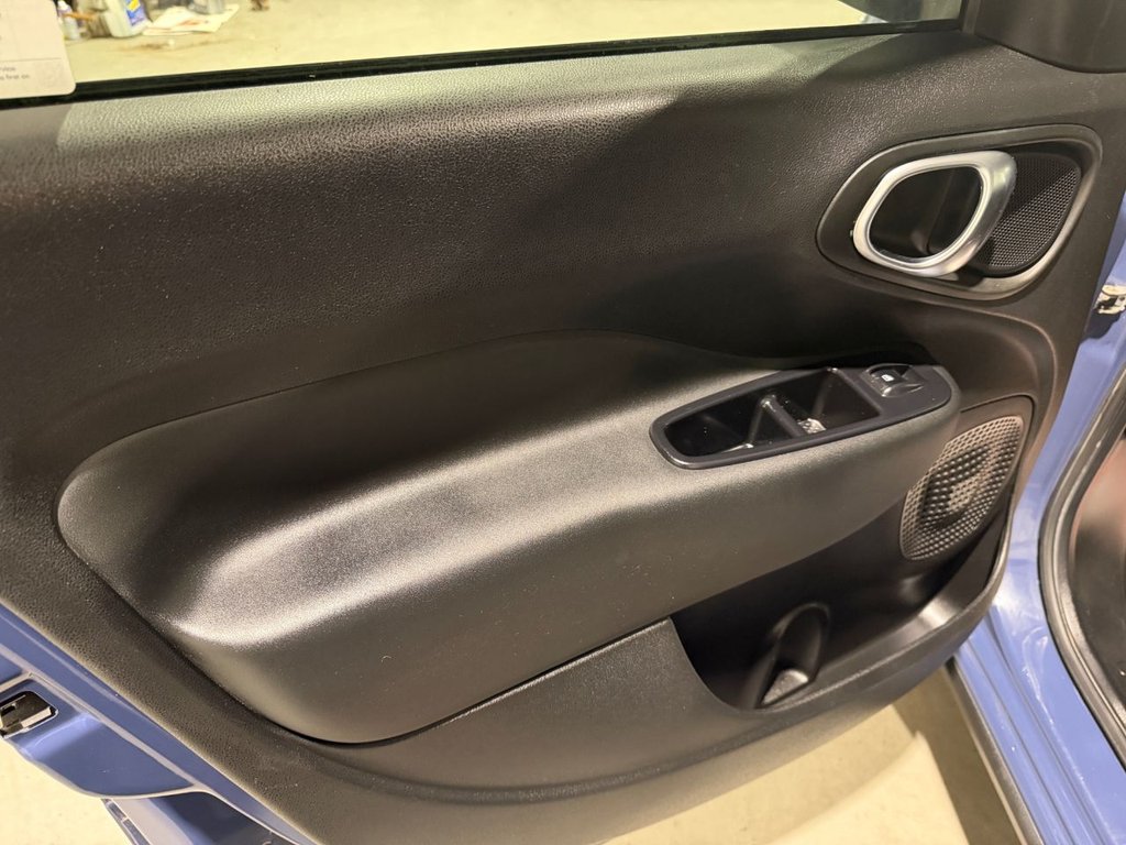 USED 2020 20 FIAT 500L 1.4 Cross MPV 5dr Petrol Manual Euro 6 (s/s) (95 bhp) 