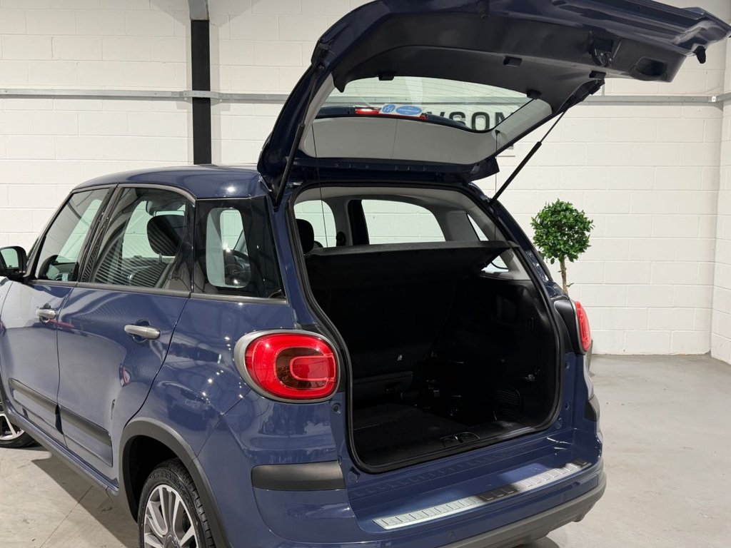 USED 2020 20 FIAT 500L 1.4 Cross MPV 5dr Petrol Manual Euro 6 (s/s) (95 bhp) 