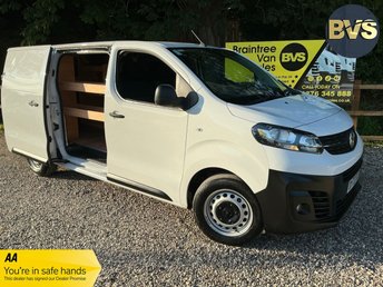 2022 VAUXHALL VIVARO