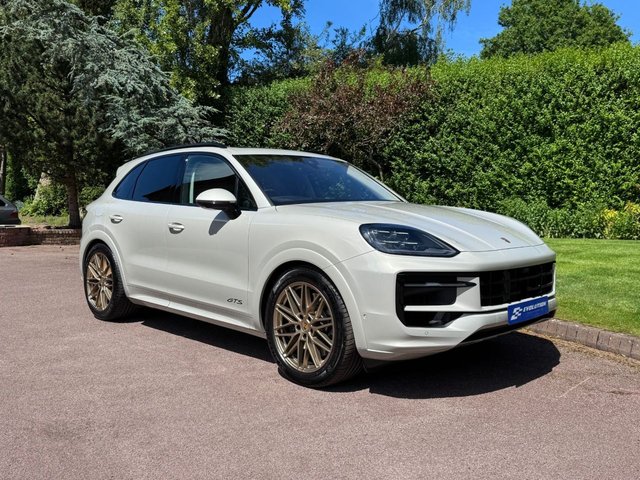 View our PORSCHE CAYENNE