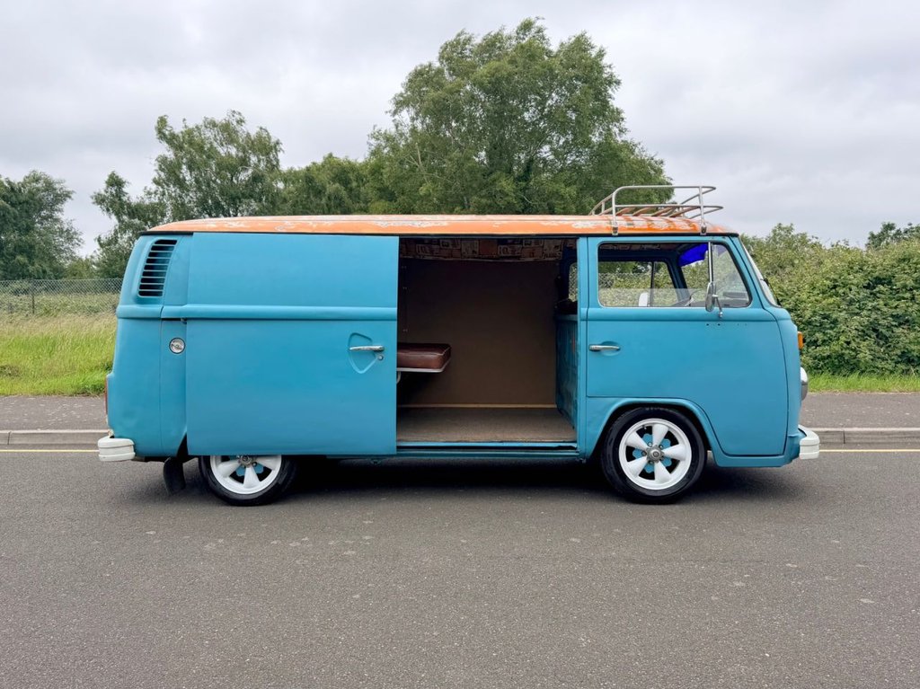 USED 2015 VOLKSWAGEN TYPE 2 Baywindow // 1641cc // LHD Panel Van // Day Van // px swap 