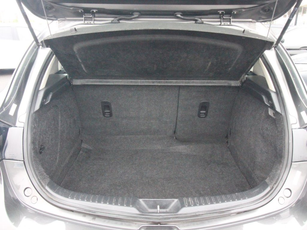 USED 2013 63 MAZDA MAZDA3 1.6 Tamura Hatchback 5dr Petrol Auto Euro 5 (105 ps) 