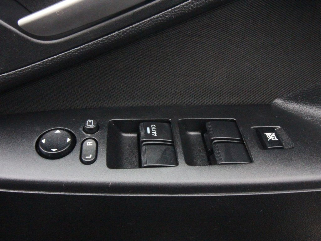 USED 2013 63 MAZDA MAZDA3 1.6 Tamura Hatchback 5dr Petrol Auto Euro 5 (105 ps) 