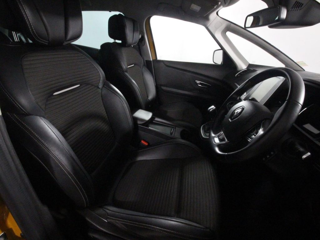 USED 2017 17 RENAULT SCENIC 1.6 dCi Dynamique S Nav MPV 5dr Diesel Manual Euro 6 (s/s) (130 ps) 