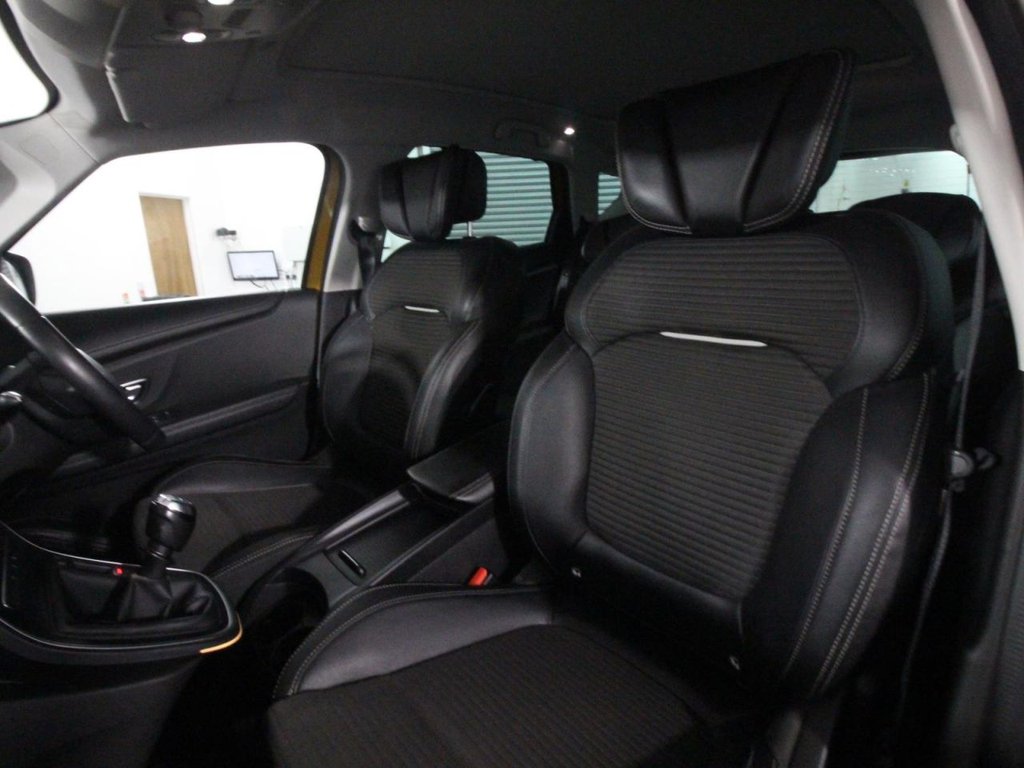 USED 2017 17 RENAULT SCENIC 1.6 dCi Dynamique S Nav MPV 5dr Diesel Manual Euro 6 (s/s) (130 ps) 