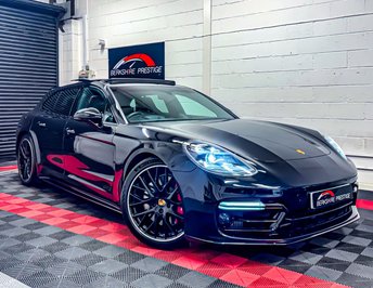 2018 PORSCHE PANAMERA